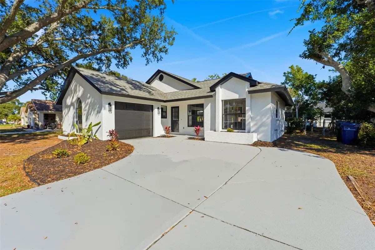5737 Deer Hollow Lane W, Sarasota, FL 34232 - Image #1