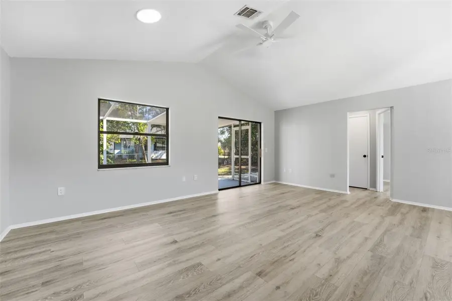 5737 Deer Hollow Lane W, Sarasota, FL 34232 - Image #3