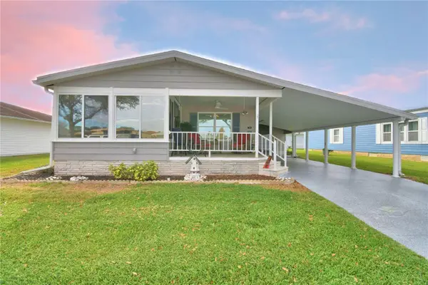 4911 Colonnades Club Boulevard, LAKELAND, FL 33811