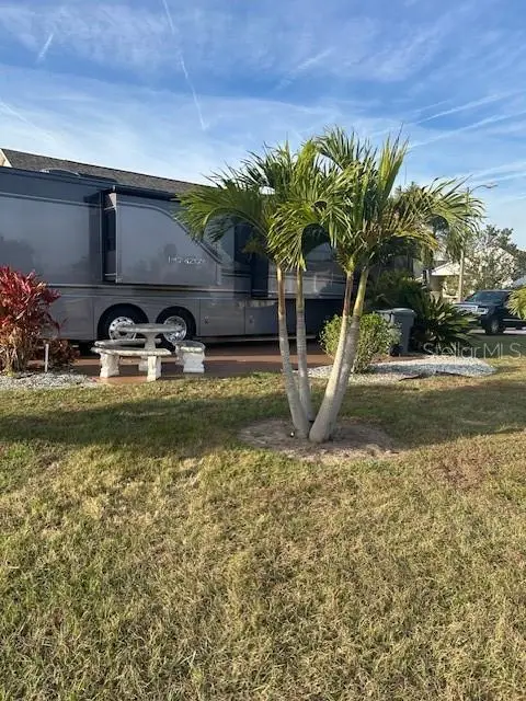 1038 Caravan Loop, POLK CITY, FL 33868