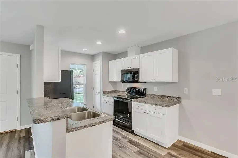 523 Carroll Avenue, Lakeland, FL 33815 - Image #2