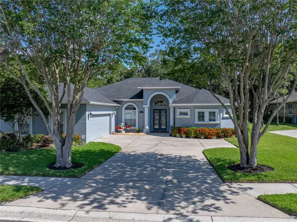 800 Osprey Landing Drive, LAKELAND, FL 33813