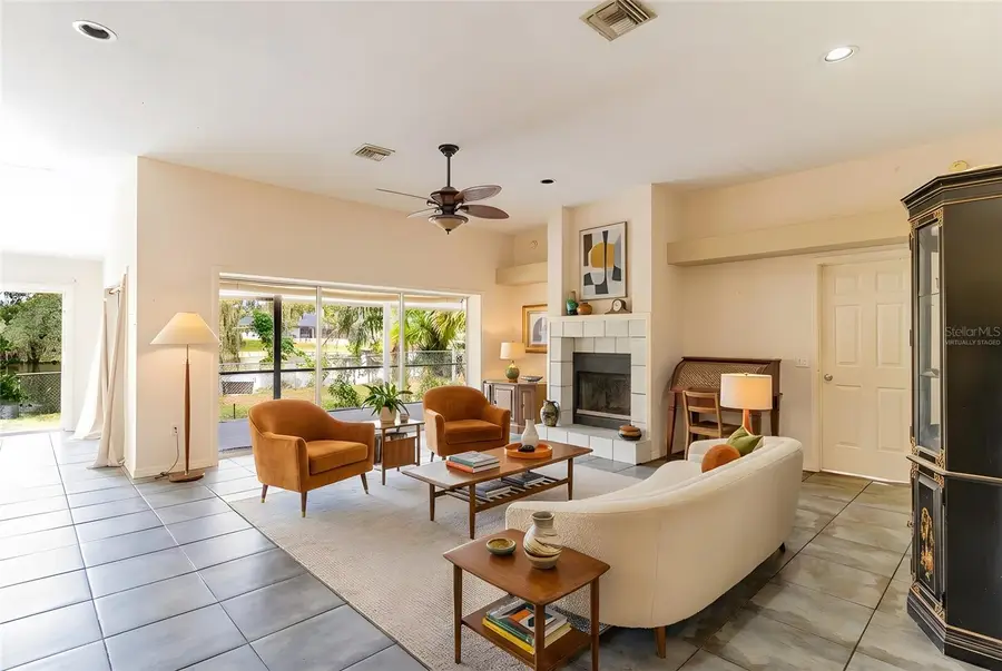 95 Woodside Drive, Lakeland, FL 33813 - Image #2