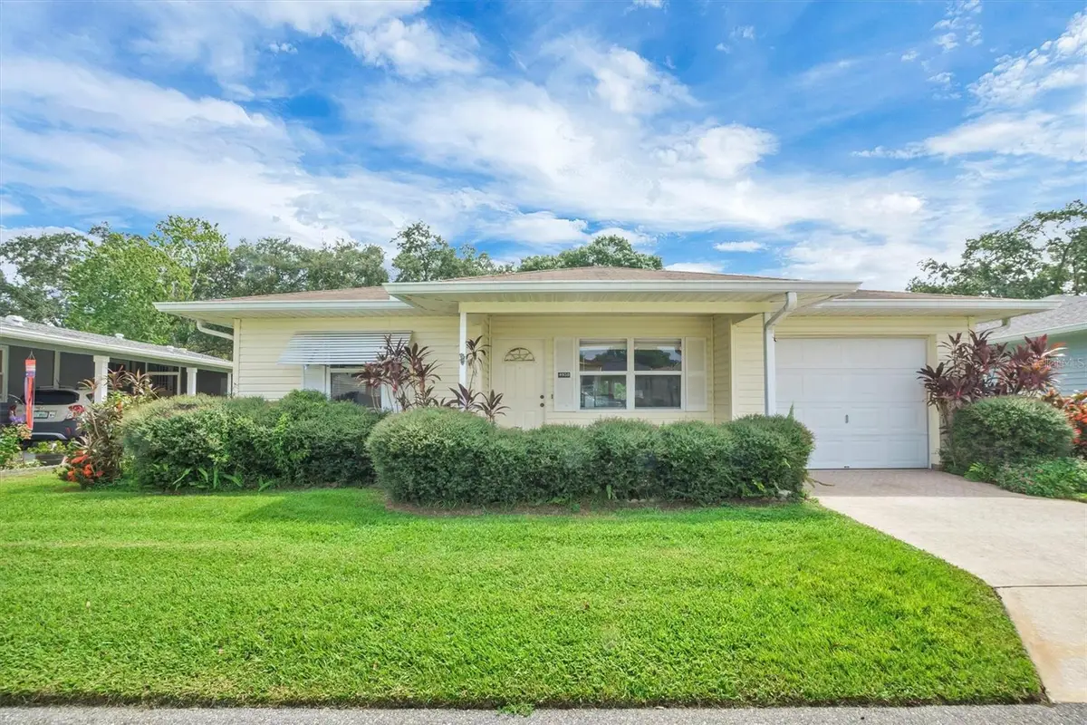 4938 Colonnades Circle E, Lakeland, FL 33811 - Image #1