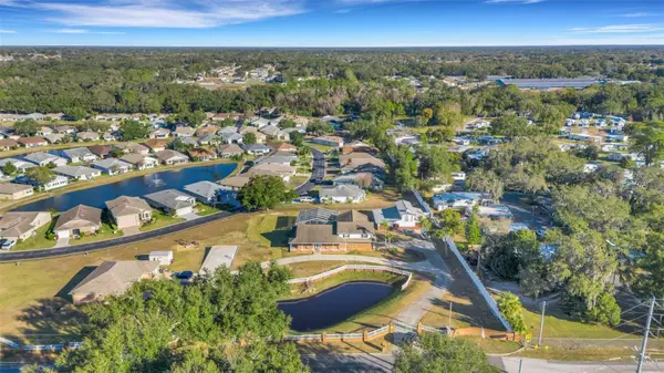 5905 Magnolia Lane, LAKELAND, FL 33810