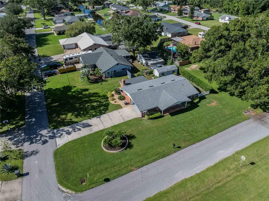 706 Patricia Pl, Lakeland, FL 33809 - Image #2