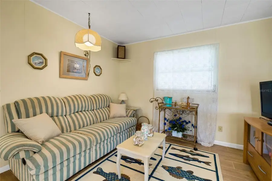 2354 Lakeview Drive, Haines City, FL 33844 - Image #2