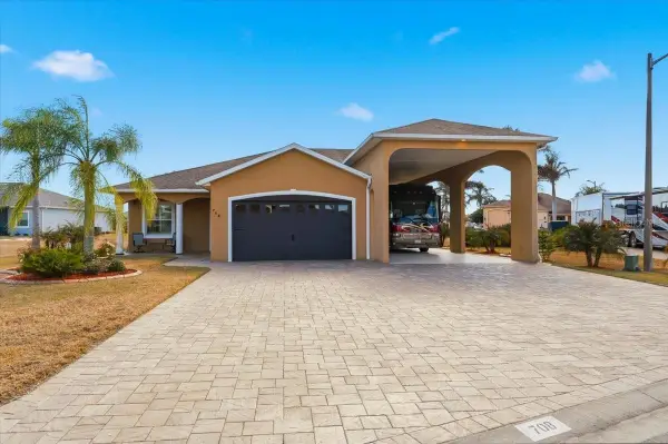 708 Teaberry Trail, POLK CITY, FL 33868