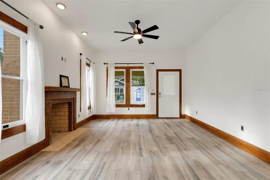 711 E Lime Street, Lakeland, FL 33801 - #3