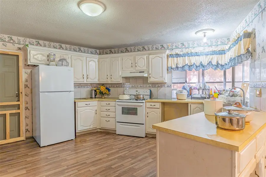 1318 Deer Park Court, Sebring, FL 33872 - #3