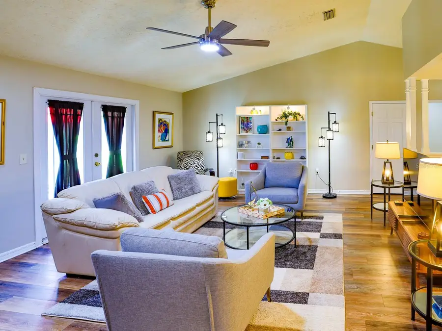 834 E County Road 540a, Lakeland, FL 33813 - #3