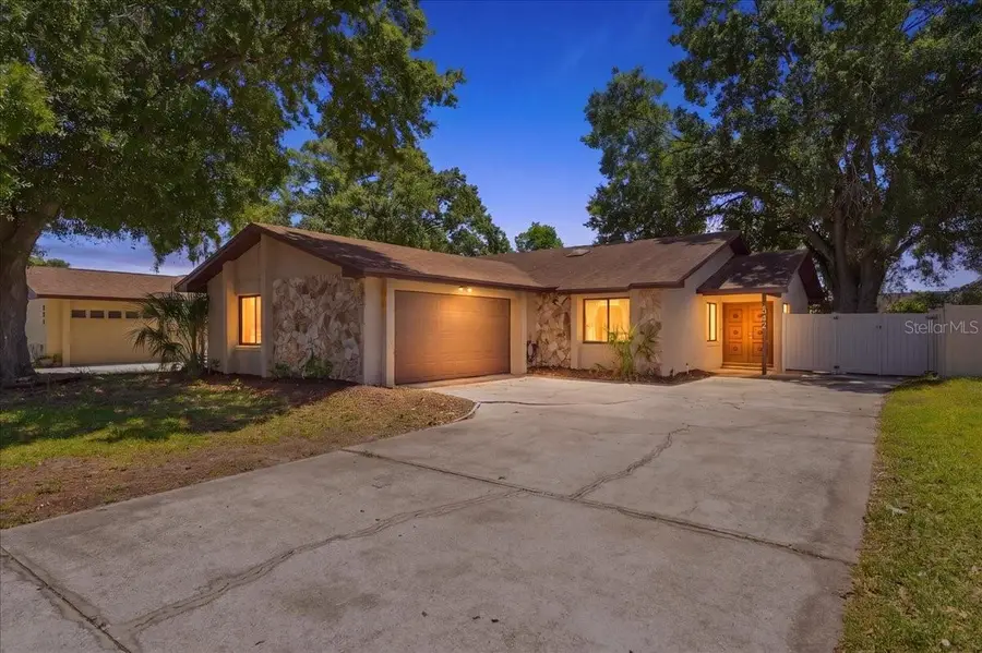 842 Rockingham Road, Lakeland, FL 33809 - #2