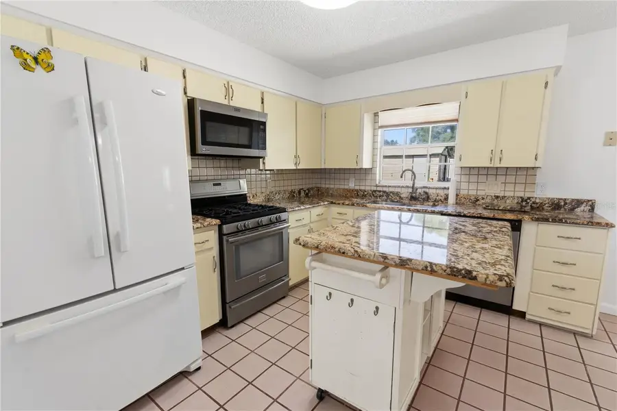 644 E Central Avenue, Eagle Lake, FL 33839 - #3