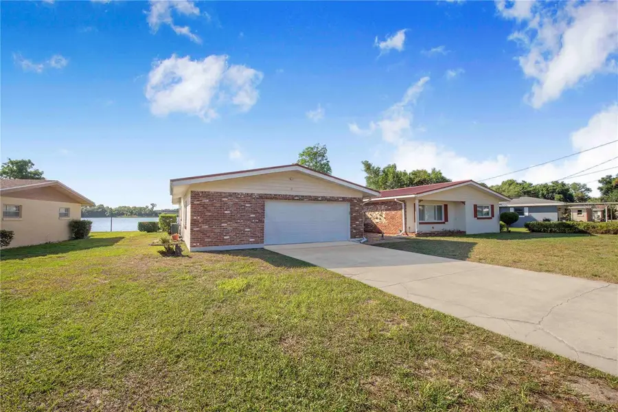 1212 W Lake Buckeye Drive, Winter Haven, FL 33881 - #2