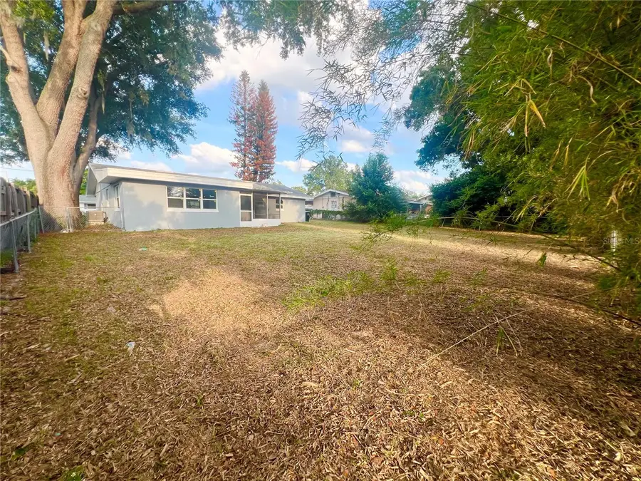 137 Lowell Road, Winter Haven, FL 33884 - #2