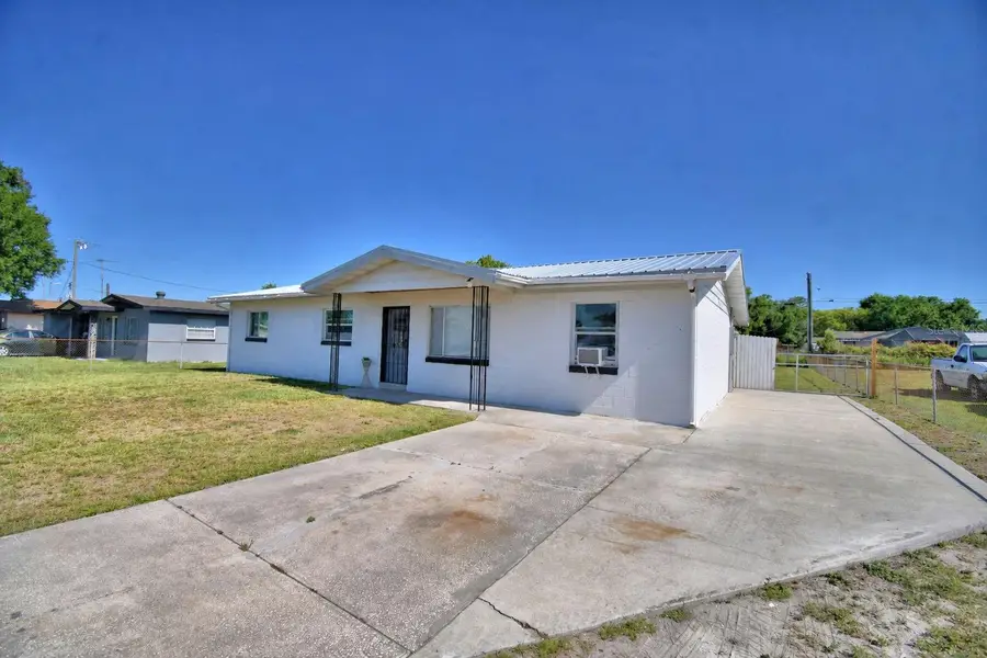 140 E Thelma Street, Lake Alfred, FL 33850 - #2
