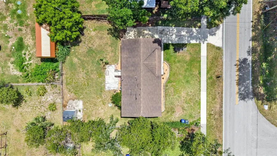703 W Alamo Drive, Lakeland, FL 33813 - #2