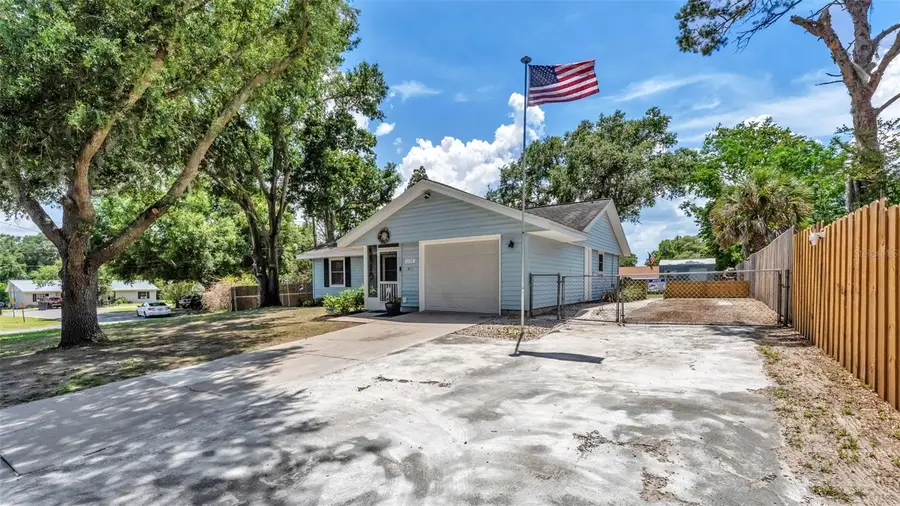 1135 Walker Circle W, Lakeland, FL 33805 - #3