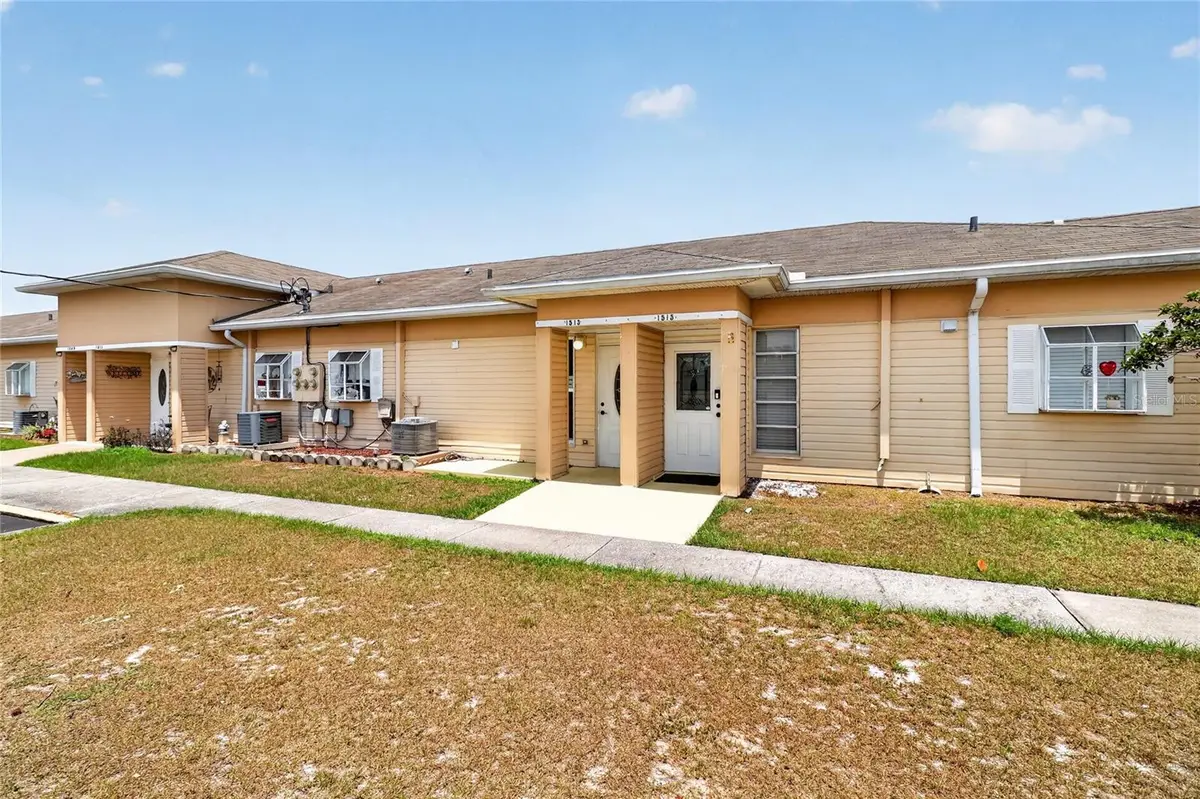 1513 Club Circle, Lakeshore, FL 33854 - #1