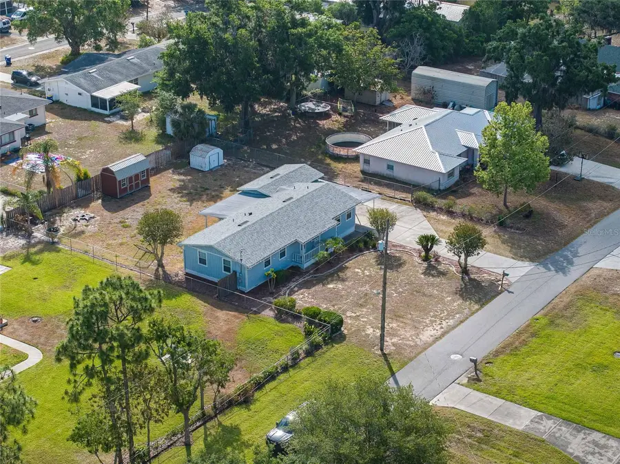 729 E Lake Avenue, Eagle Lake, FL 33839 - #2