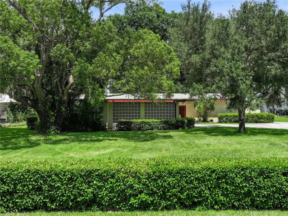 1210 W Lake Hamilton Drive, Winter Haven, FL 33881 - #1