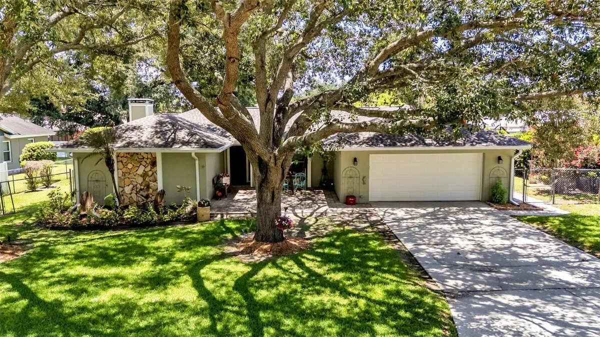 422 Willow Run, Lakeland, FL 33813 - #1