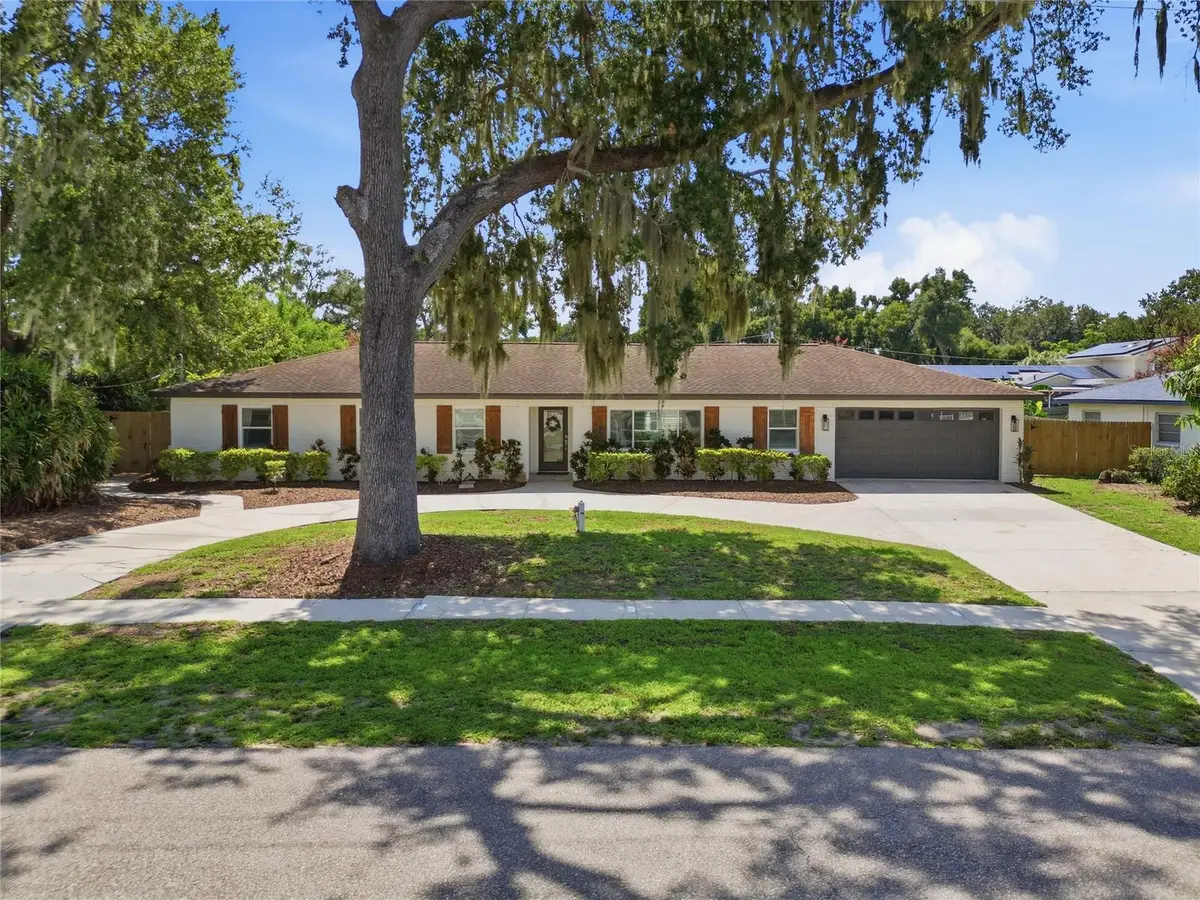 706 S Oakwood Avenue, Brandon, FL 33511 - #1