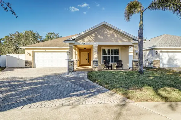7233 Wakeview Drive, DAVENPORT, FL 33896
