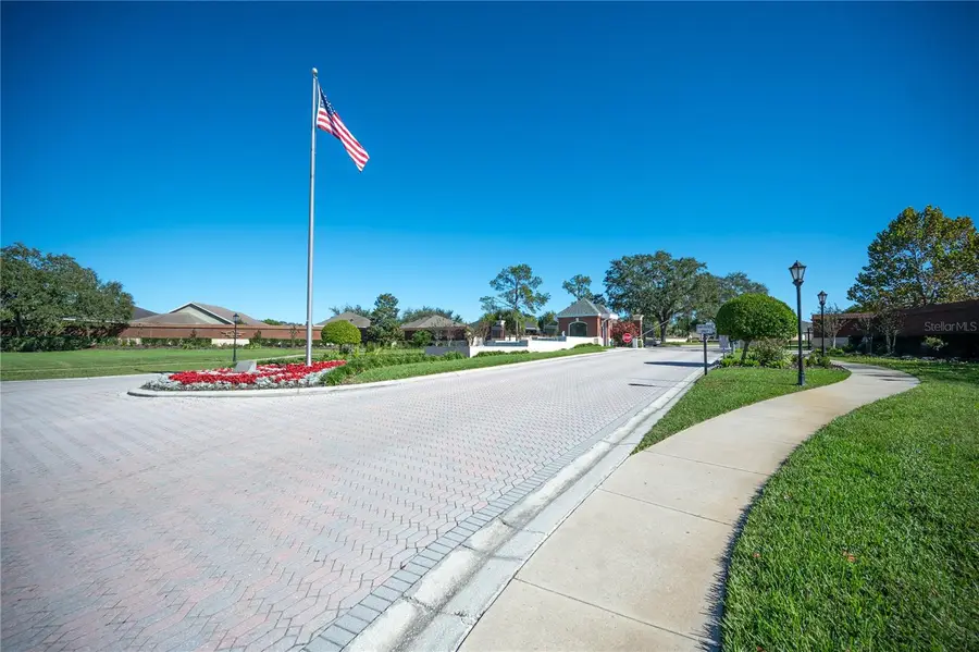 6937 Lake Eaglebrooke Drive, Lakeland, FL 33813 - #2