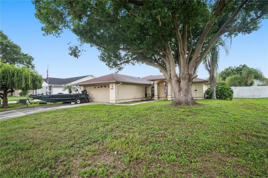 7512 Floral Circle E, Lakeland, FL 33810 - #2