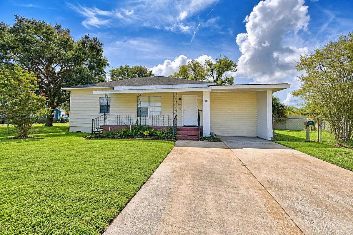 201 Lake Dale Drive, Auburndale, FL 33823 - #1