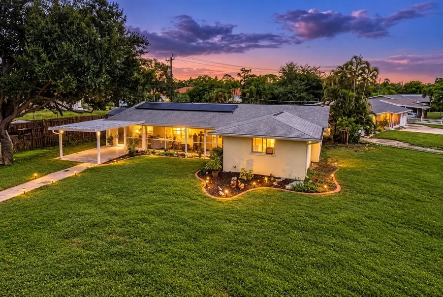 122 Algiers Drive, Venice, FL 34293 - #2