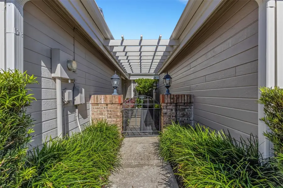 1113 Waterfall Lane, Lakeland, FL 33803 - #2