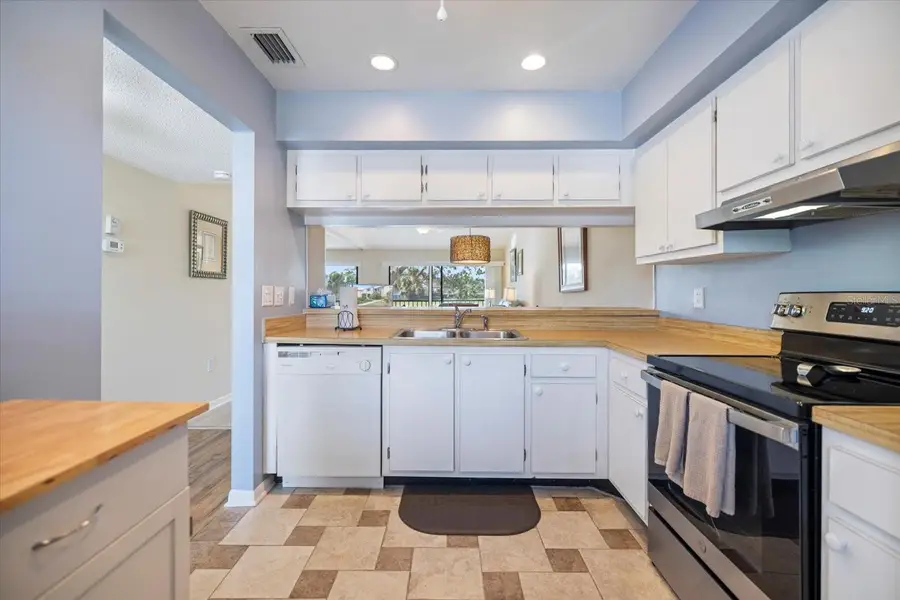 758 Bird Bay Drive W #169, Venice, FL 34285 - Image #3