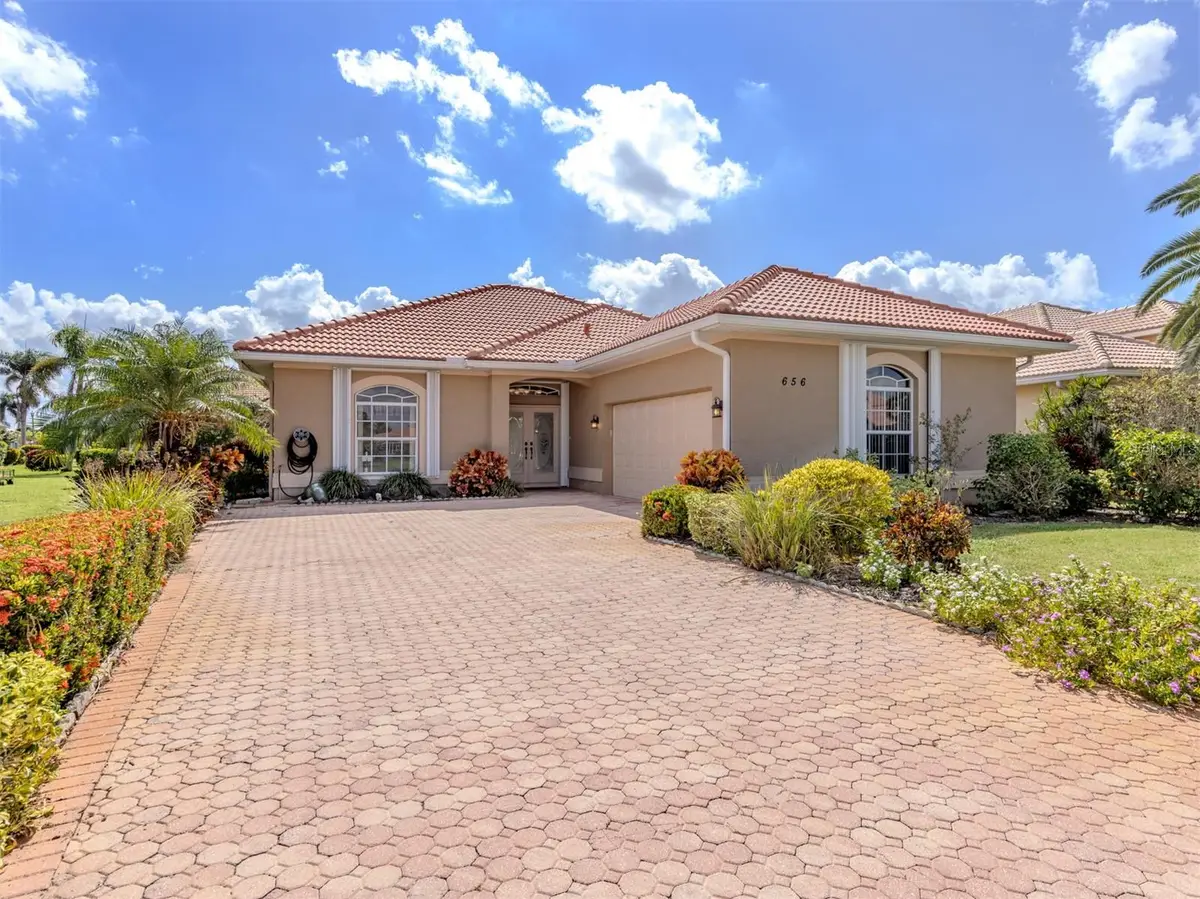 656 Silk Oak Drive, Venice, FL 34293 - Image #1