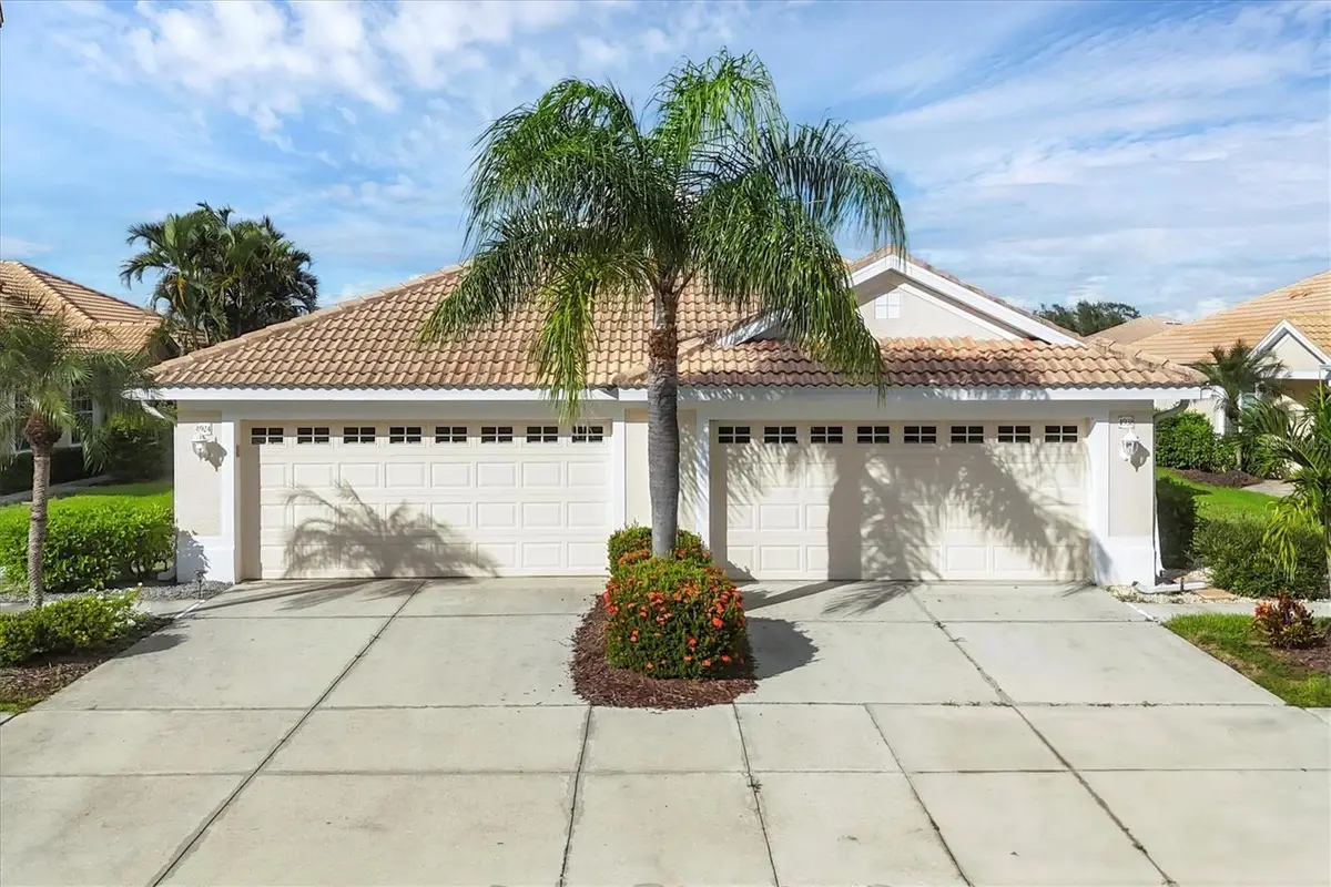 4924 Whispering Oaks Drive, North Port, FL 34287 - Image #1