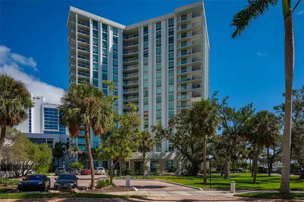1111 N Gulfstream Avenue #16F, SARASOTA, FL 34236