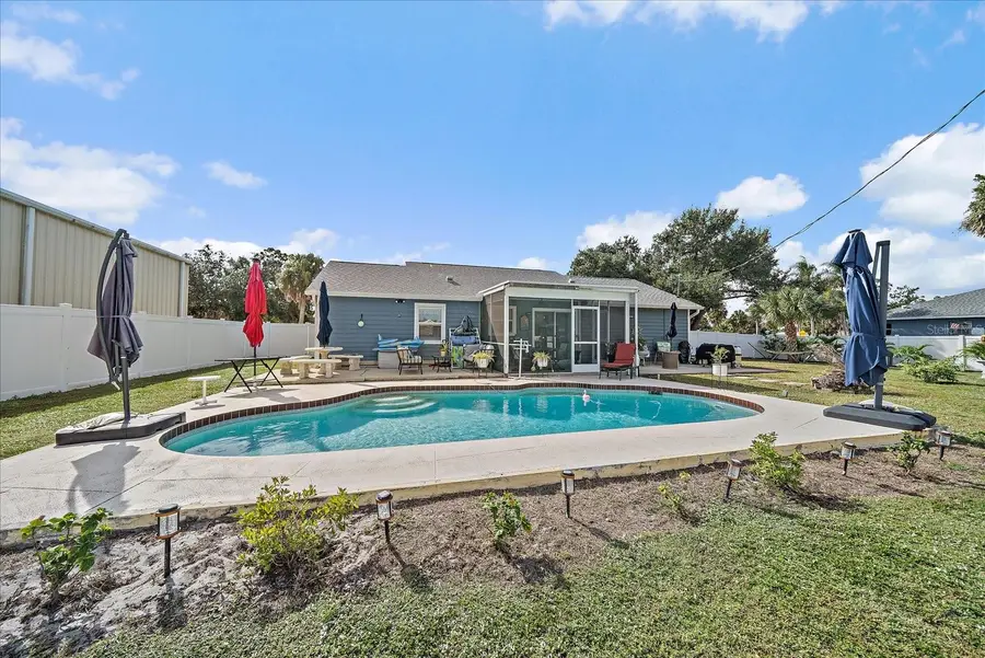 707 E Baffin Drive, Venice, FL 34293 - Image #2