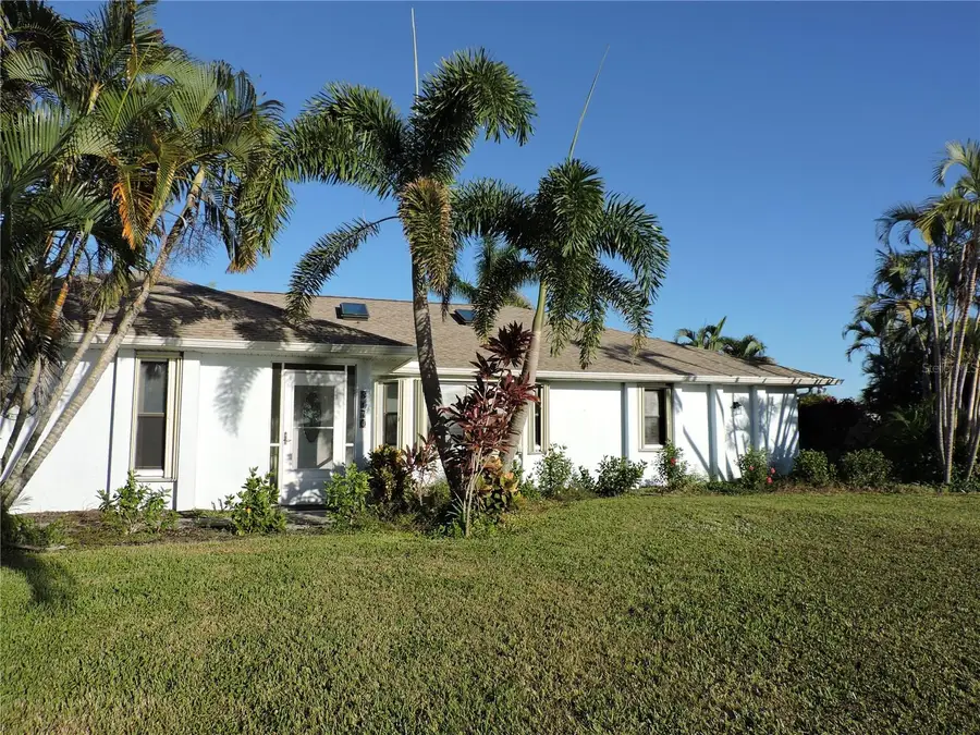 8170 Casa De Meadows Drive, Englewood, FL 34224 - Image #3