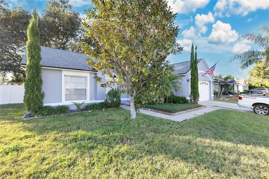 330 Robbins Rest Circle, Davenport, FL 33896 - Image #2