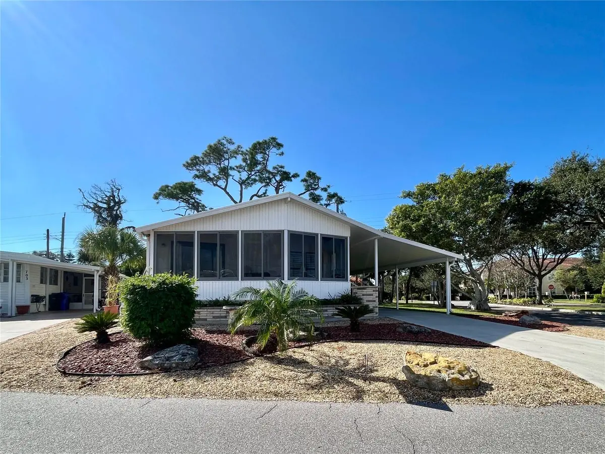 701 S Green Circle, Venice, FL 34285 - Image #1