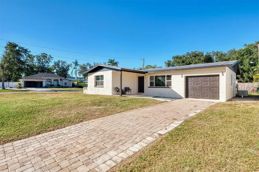 3774 Wake Avenue, Sarasota, FL 34240 - Image #2