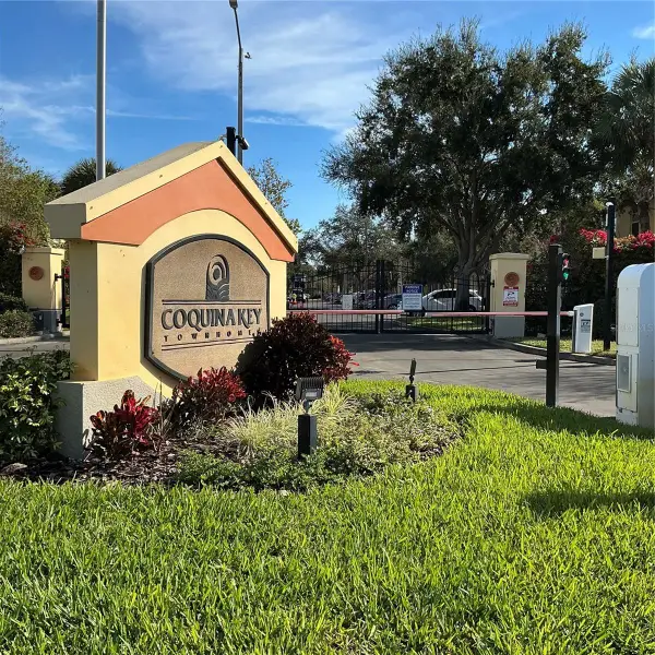 216 Coquina Bay Dr Drive, ST PETERSBURG, FL 33705