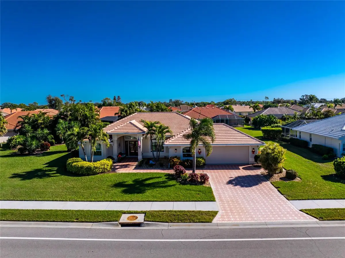 537 Lake Of The Woods Drive, Venice, FL 34293 - Image #1