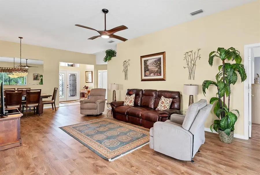 146 Braemar Avenue, Venice, FL 34293 - Image #3