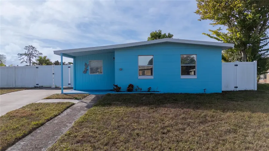 21543 Kenyon Avenue, Port Charlotte, FL 33952 - Image #2