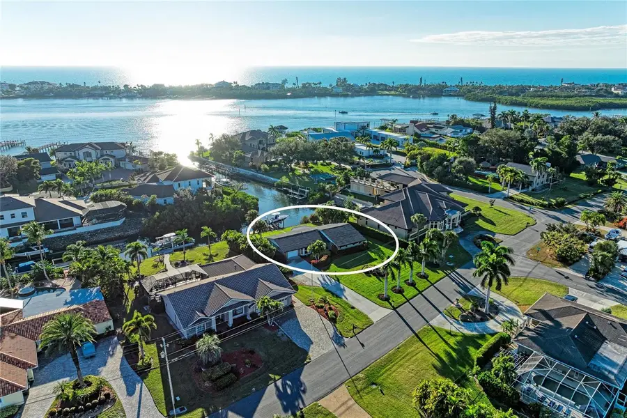 365 S Shore Drive, Osprey, FL 34229 - Image #2