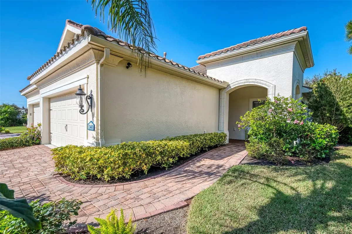 11401 Okaloosa Drive, Venice, FL 34293 - Image #1