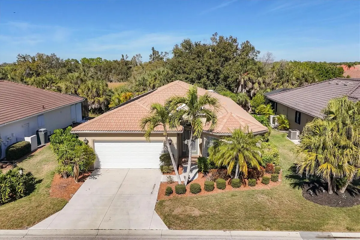 407 Pinewood Lake Drive, Venice, FL 34285 - Image #1