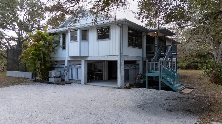 593 S Moon Drive, Venice, FL 34292 - Image #3